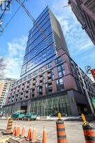 35 Parliament St in Toronto, ON - Building Photo