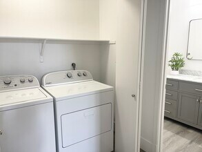 9600 N 96th St, Unit Presidio 208 in Scottsdale, AZ - Foto de edificio - Building Photo