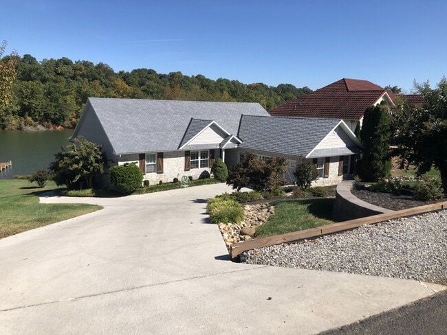 property at 130 Oonoga Way