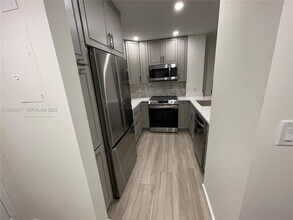 1831 NE 38th St in Fort Lauderdale, FL - Building Photo - Building Photo