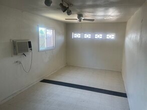 5238 N 74th Dr in Glendale, AZ - Building Photo - Building Photo