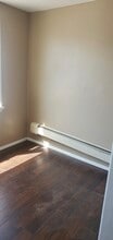 9431 97th St, Unit Second floor in Ozone Park, NY - Building Photo - Building Photo