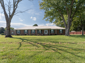 2981 Bridle Dr in Murfreesboro, TN - Building Photo