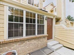 7370 E Florida Ave in Denver, CO - Building Photo - Building Photo