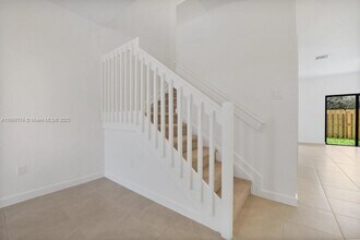 250 SW 159th Ln in Pembroke Pines, FL - Building Photo - Building Photo