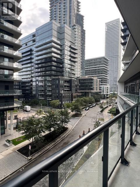 38 Annie Craig Dr in Toronto, ON - Building Photo - Building Photo