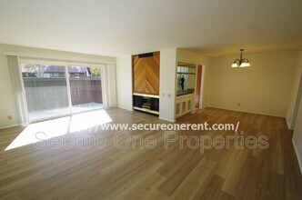31555 Lindero Canyon Rd in Westlake Village, CA - Foto de edificio - Building Photo