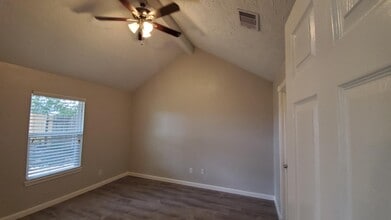 22102 Calderbrook Dr in Katy, TX - Building Photo - Building Photo