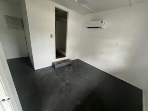 14035 W River Rd in Inglis, FL - Building Photo - Building Photo