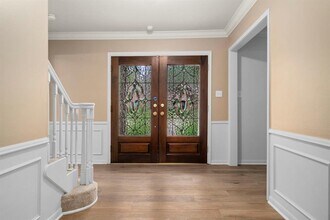 527 Briar Knoll Dr in Houston, TX - Building Photo - Building Photo