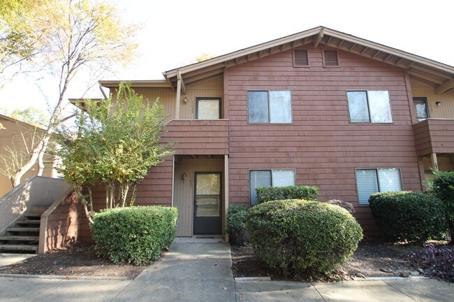 property at 1635 Cedarview Ct