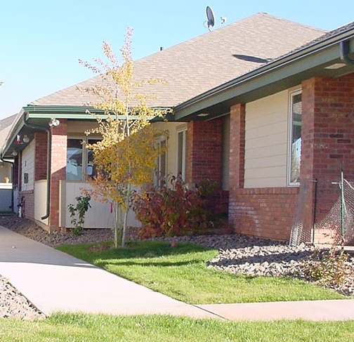 Grand Villa Apartments in Laramie, WY - Building Photo - Building Photo