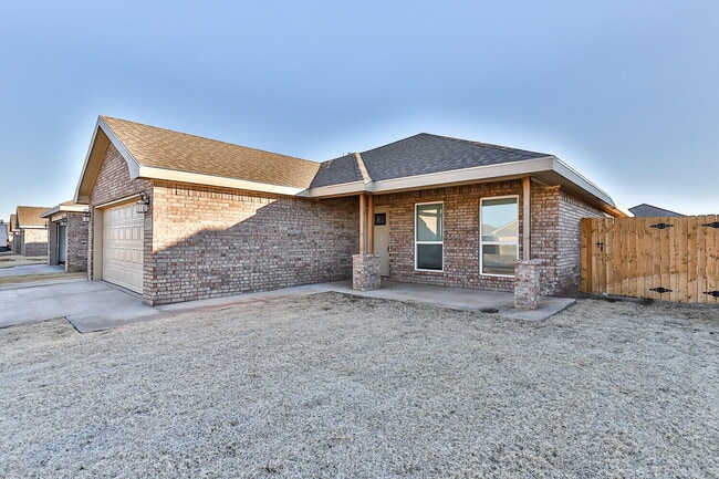 8609 10th Pl in Lubbock, TX - Building Photo - Building Photo