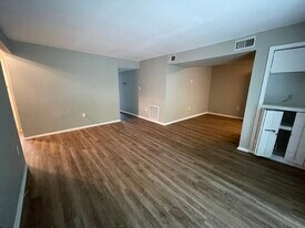 12211 Stevenson Ct, Unit Hengameh Djalal in Woodbridge, VA - Building Photo