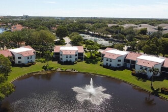 655 Windsurf Ln in Naples, FL - Building Photo - Building Photo