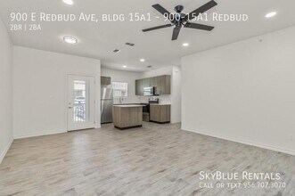 900 E Redbud Ave in McAllen, TX - Building Photo - Building Photo