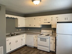 541 Hietts Ln in Clarksville, TN - Building Photo - Building Photo