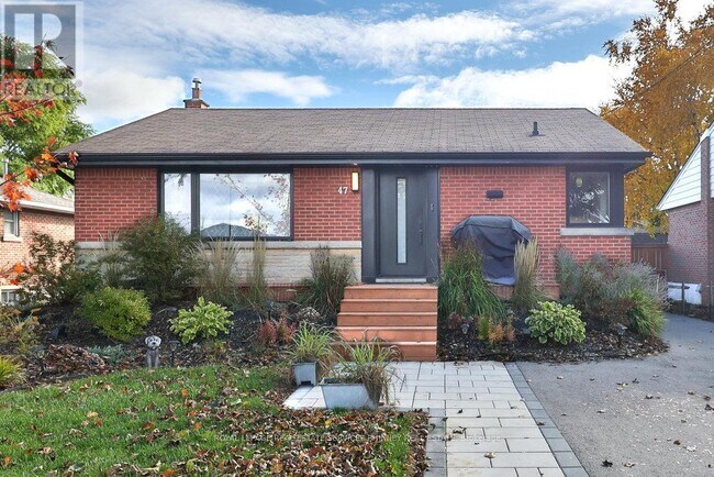 47 Castlefield Dr in Hamilton, ON - Building Photo - Building Photo