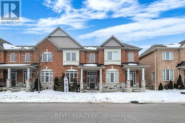 2448 Earl Grey Ave in Pickering, ON - Building Photo - Building Photo