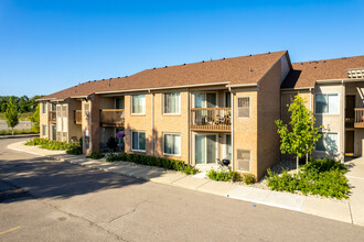 Warren Village Apartments in Warren, MI - Building Photo - Building Photo