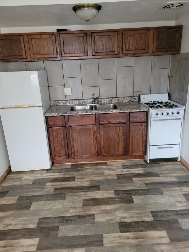 6521 Beloit Rd in West Allis, WI - Building Photo - Building Photo