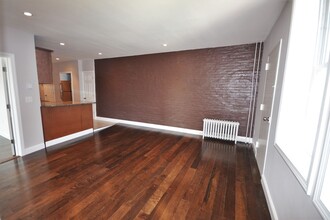 213 Maverick St, Unit 4 in Boston, MA - Building Photo - Building Photo