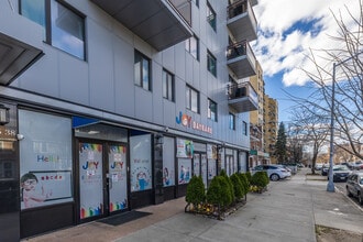 145-38 34th Ave in Flushing, NY - Building Photo - Building Photo