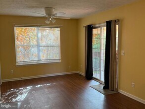 2047 Harvest Dr in Winchester, VA - Building Photo - Building Photo