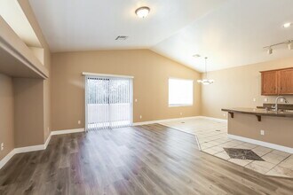 9708 Red Horse St in Las Vegas, NV - Building Photo - Building Photo