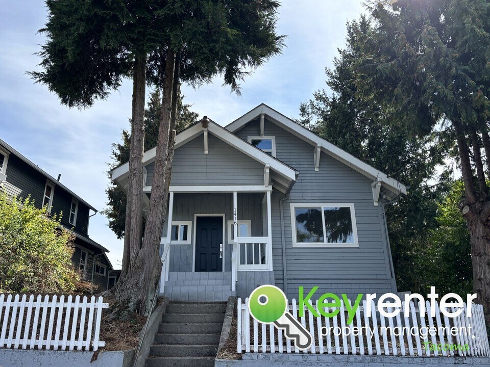 1416 South 41st Street in Tacoma, WA - Building Photo
