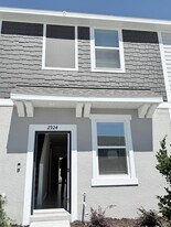 2924 Skyline Lp in Kissimmee, FL - Building Photo