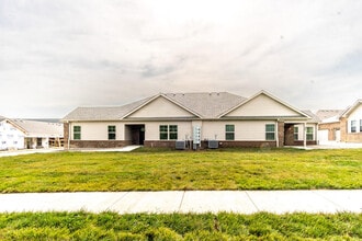140 Garden Gate Dr in Berea, KY - Building Photo - Building Photo