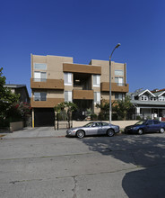 851 S Gramercy Pl in Los Angeles, CA - Building Photo - Building Photo