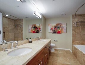 7141 E Rancho Vista Dr, Unit 5004 in Scottsdale, AZ - Building Photo - Building Photo