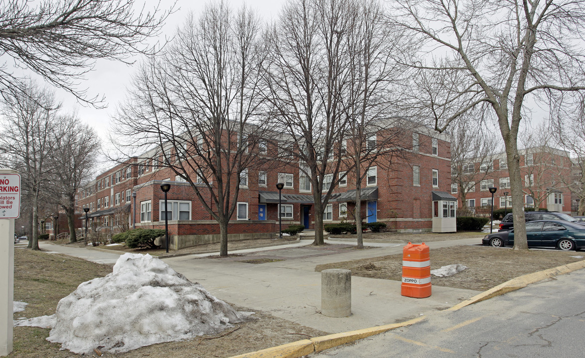 Commonwealth Apartments in Brighton, MA - Building Photo