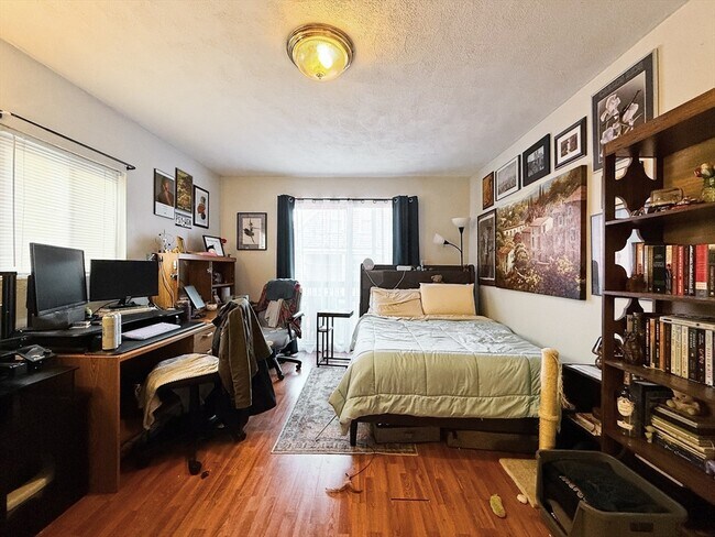 52 Sargent Ave in Somerville, MA - Building Photo - Building Photo