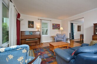 812 W Knox St in Durham, NC - Building Photo - Building Photo
