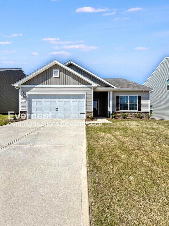 106 Lightning Dr in Shelby, NC - Building Photo
