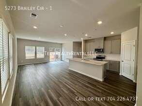 5273 Brailey Cir in Kannapolis, NC - Building Photo - Building Photo