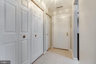 8559 Falls Run Rd in Ellicott City, MD - Building Photo