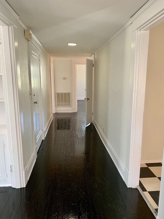 3736 Whitland Ave in Nashville, TN - Building Photo - Building Photo