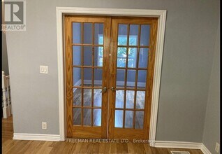 985 Dupont St in Toronto, ON - Building Photo - Building Photo