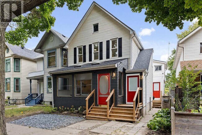 property at 304 Lincoln Rd