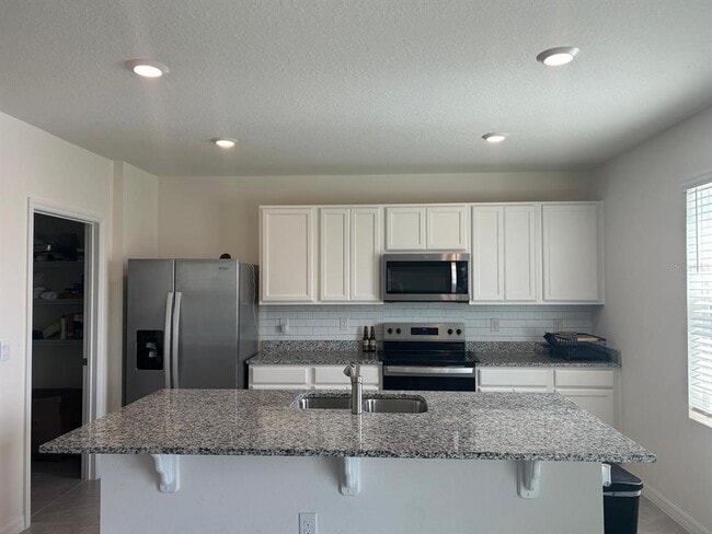 3841 Royal Azalea Wy in Sanford, FL - Building Photo - Building Photo