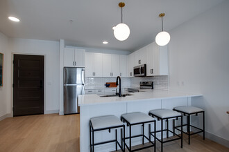 The Reeve Lakeside in Robbinsdale, MN - Building Photo - Interior Photo