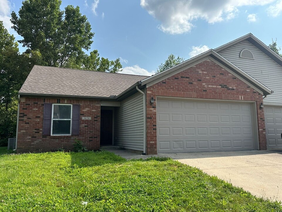 3624-3626 Thornhill Cir W in Lafayette, IN - Building Photo