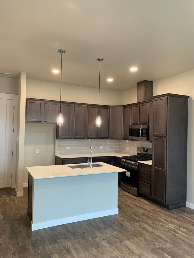 4120 S Park Dr in Loveland, CO - Building Photo - Building Photo