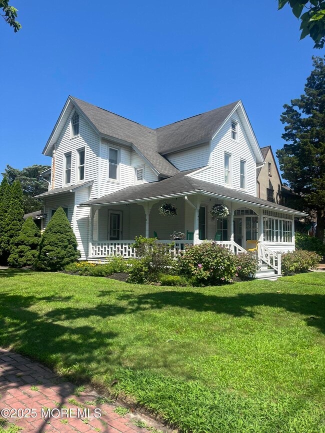 property at 418 Fifth Ave