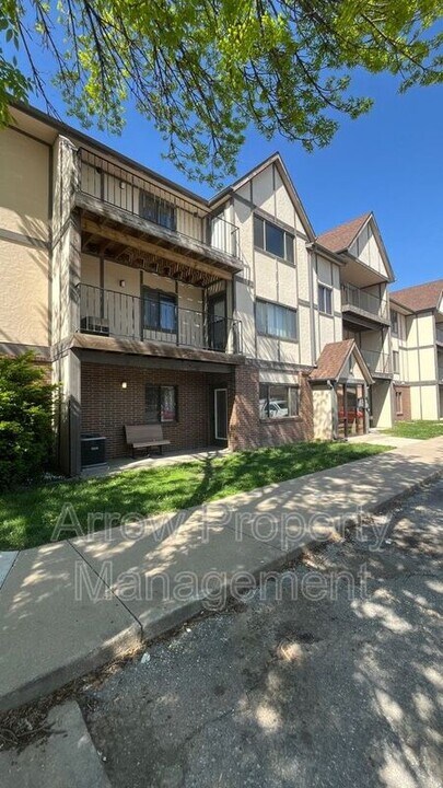 2354 N 44th St in Lincoln, NE - Building Photo