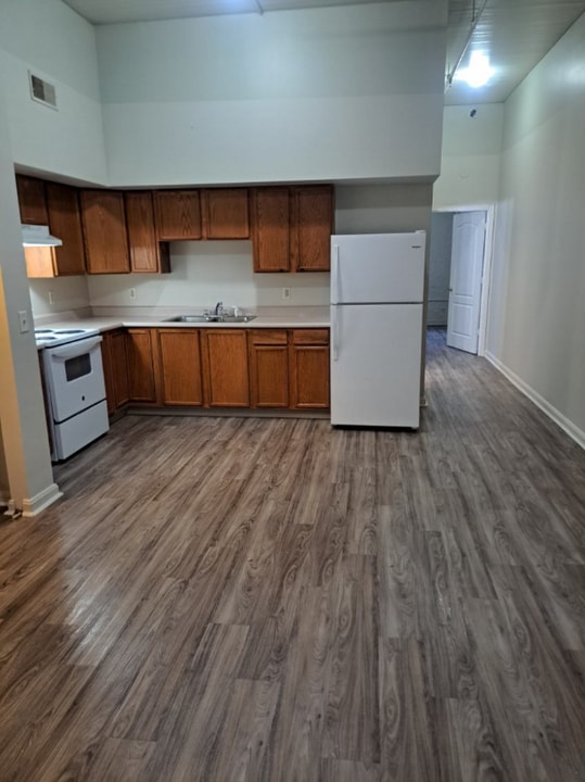 316 W Walnut St in Greensburg, IN - Building Photo